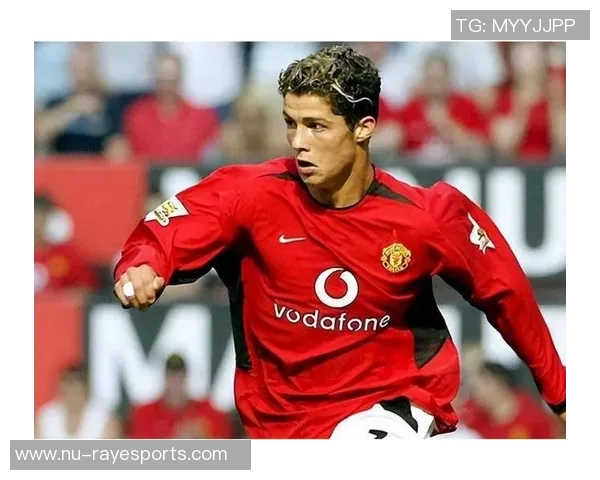 未来足坛的中坚力量 新一代足球巨星的崛起与挑战